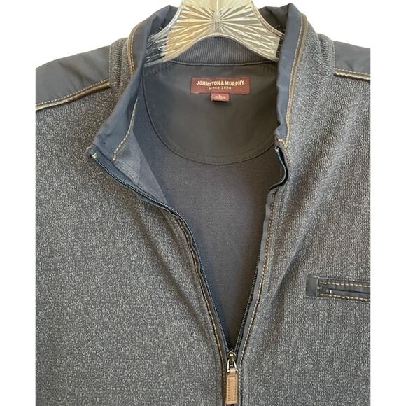 Johnston & Murphy men's navy shoulder yoke full zip jacket. - Picture 2 of 6